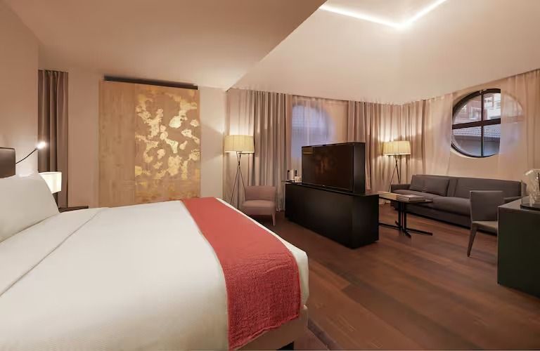Hilton-lake-como-12