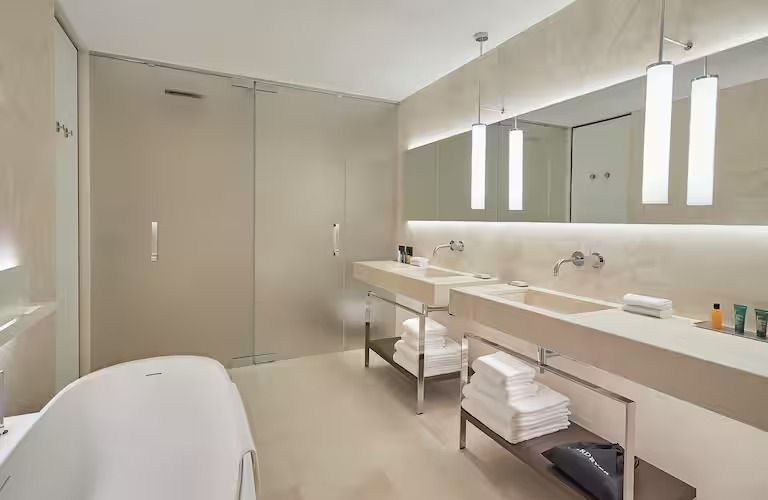 Hilton-lake-como-14
